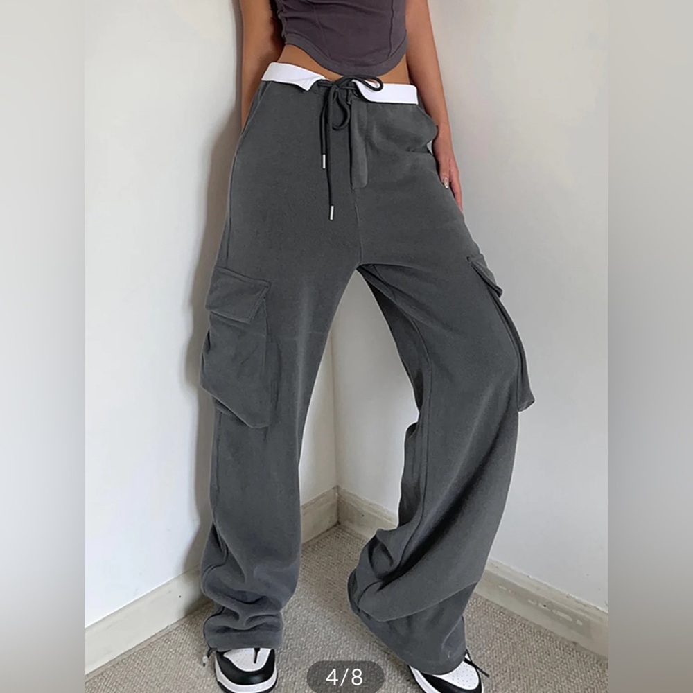 Contrast Waistband Cargo Sweatpants